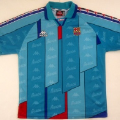 15. FC Barcelona, 1995-1996. De staafdiagrammen vechten om voorrang. O, en voor het geval je vergeet van welke club je een shirt hebt: het staat er zo'n 329 keer op.